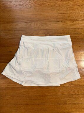 Lululemon Run Pace Setter Skirt White Size 4 Tennis Skort